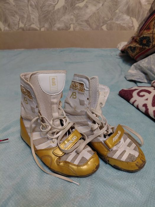 Бело золотые боксерки ABBRAND