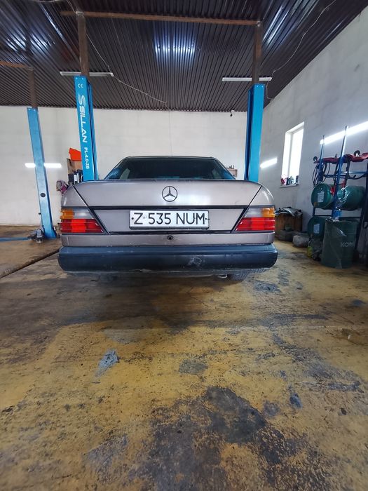 Продам Мерседес 124