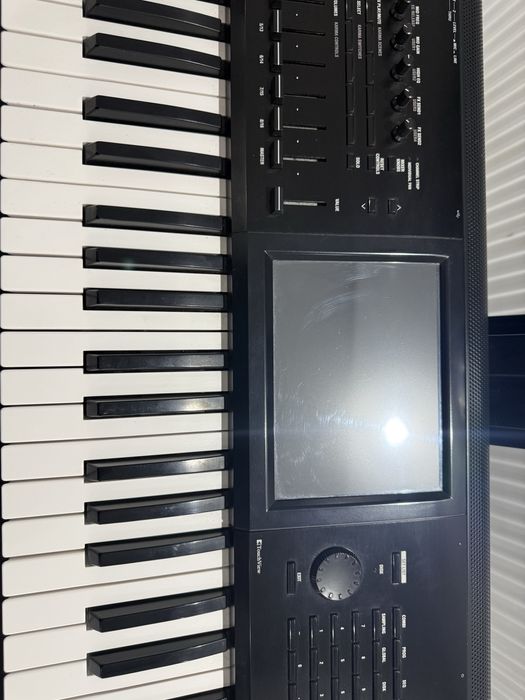 Korg Kronos 2, pedala, 9 seturi, stativ Spider