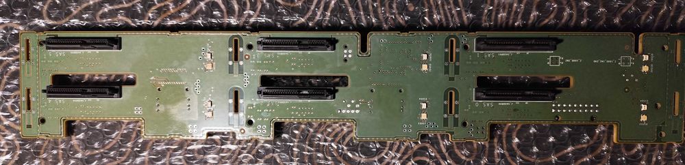 Backplane Dell PowerEdge R710 6x 3.5 SAS SATA PWB D001F Rev A00