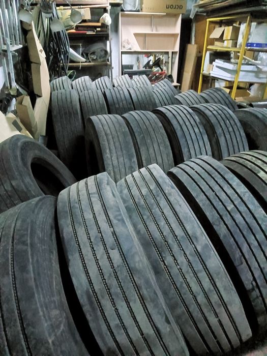 Шины от автобуса