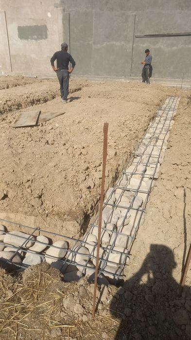 ДСК Бустон 3 соток 5 хона 120m2. Участка сотилади.