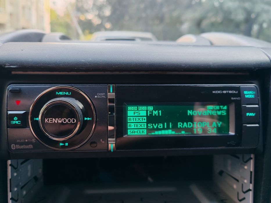 Авторадио Kenwood KDC-BT60U