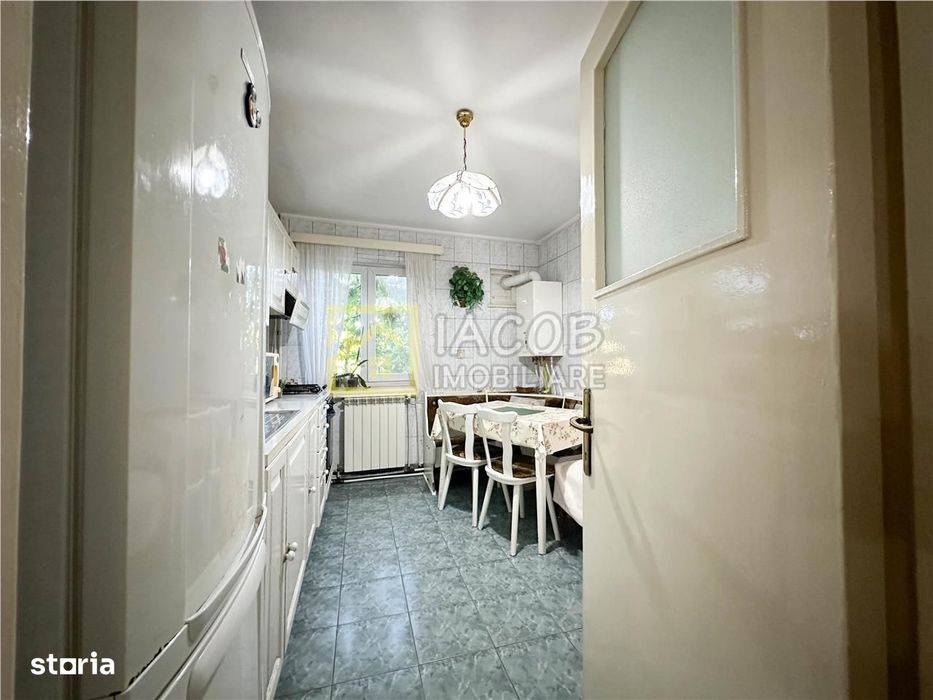 Apartament 3 camere de inchiriat – Bacau, Str. Panselelor