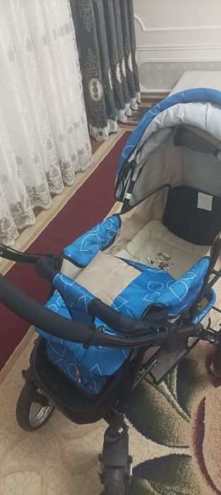 Kolyaska sotiladi xolati yangi narxini kelishtirb beramz