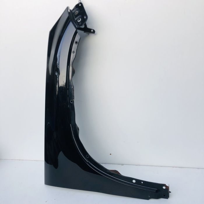 Aripa dr fata vw Tiguan cod de culoare LC9X