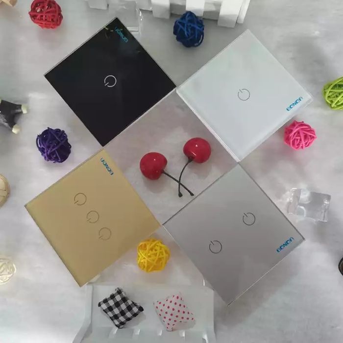 Сенсорные выключатели Современная настенная розетка USB портом