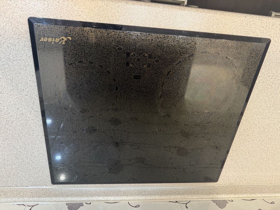 Индукционная плита в отличном состоянии