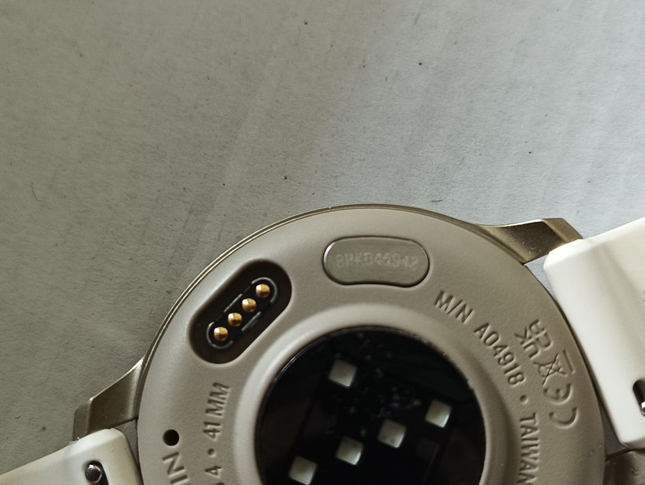 Vând Garmin Venu 4 41mm