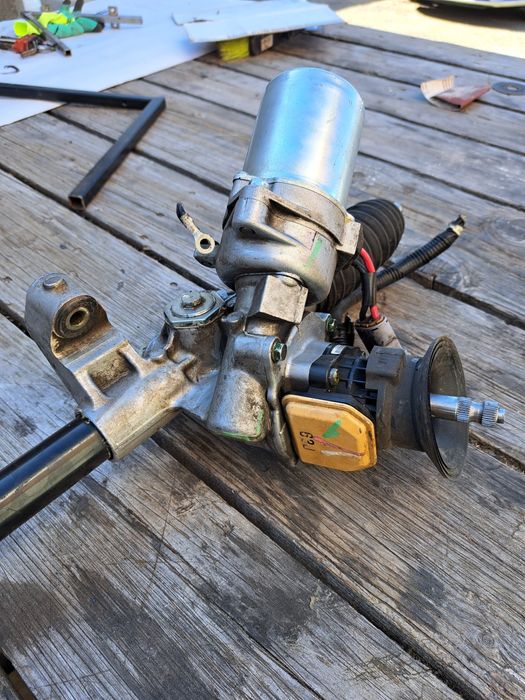 Caseta directie suzuki swift 2wd