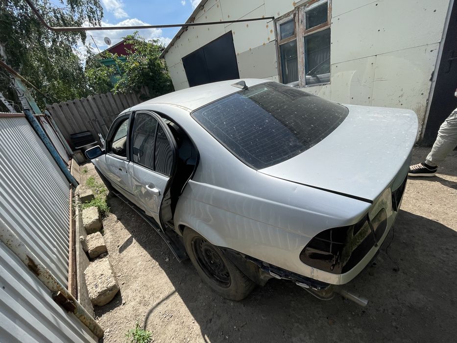 Продам авто под востановление