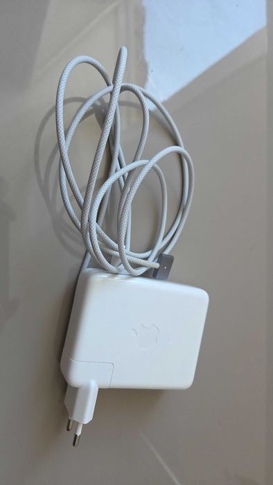 Macbook PRO M2 16'' 512/16 перфектно състояние