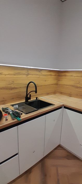 Смеситель умивалники душовой кухня