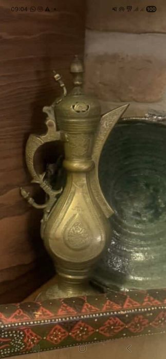 Басқұр ұлттық қолөнер лер сатылады