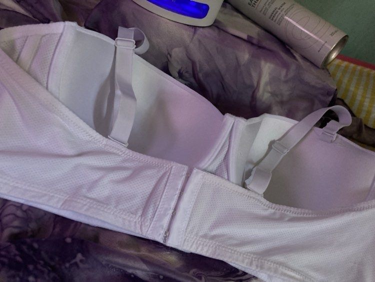 Макси луксозен сутиен