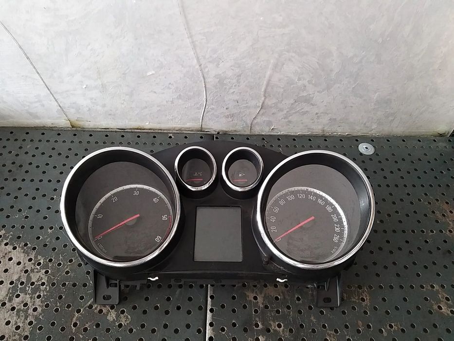 Ceasuri bord diesel opel astra j 600775881 13355664