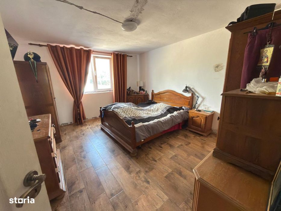 Casa noua, 300mp, P+E+M, amprenta 120mp, teren 500mp, Vanatori, Galati