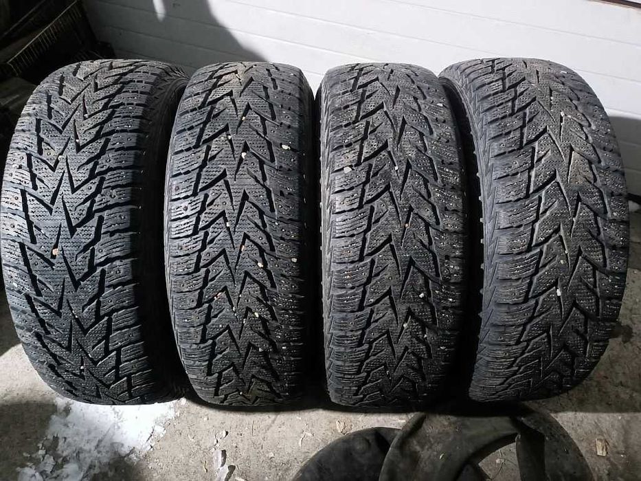 Шины 265/65 R17 - "Nexen Winguard WinSpike WS62" (Корея), шипованные.