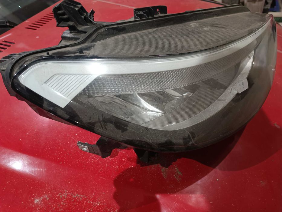 Фар за Volkswagen ID 3 2020