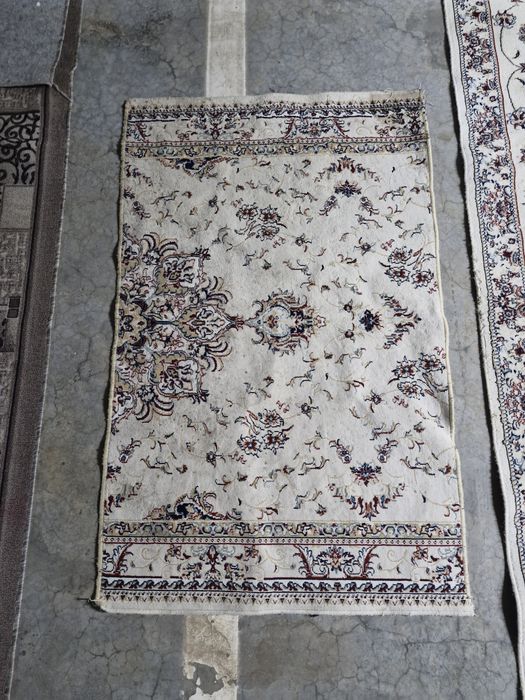 Продаю ковры и дорржки