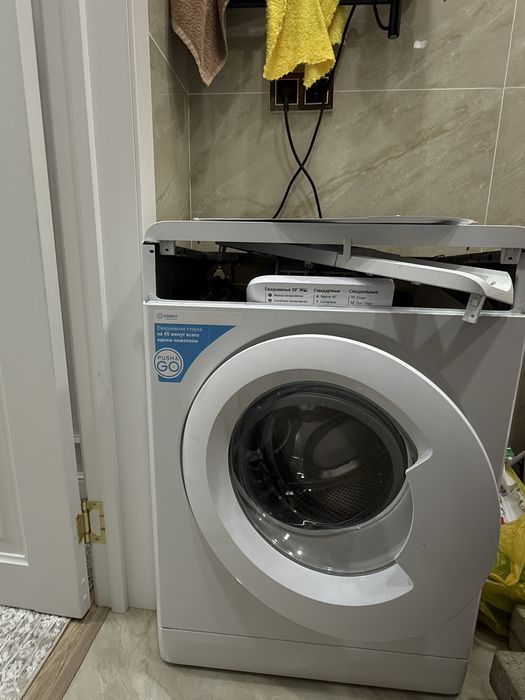 Стиральная машина indesit