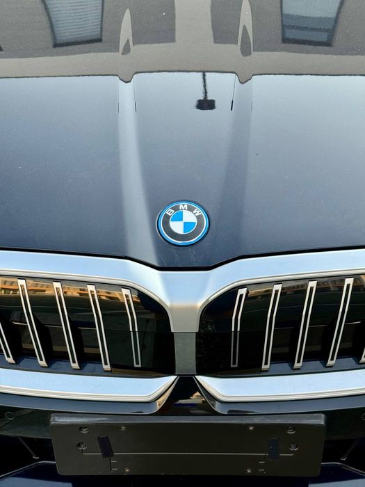 BMW I 5 2024 electro 35L