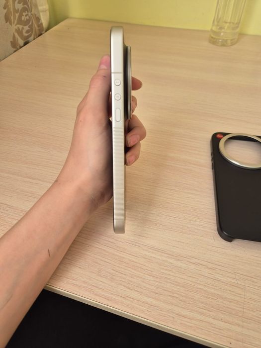 Xiaomi 17 Ultra by Leica C/N