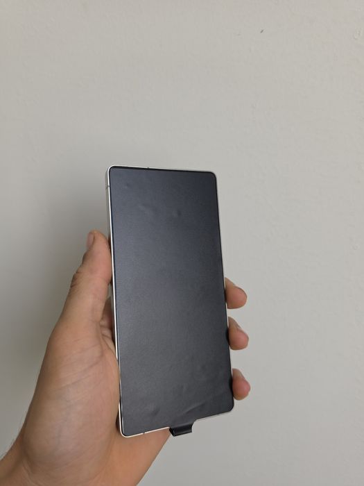 Samsung s25 ultra zoʻr holatda, идеально 256гб натурал титан