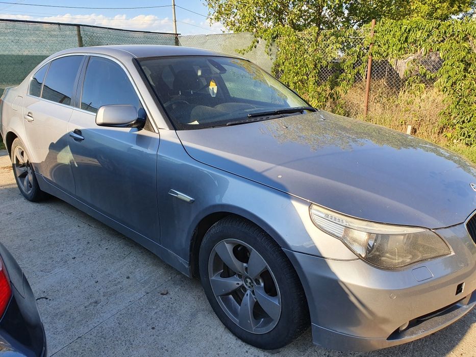 Dezmembrez BMW 520d E60