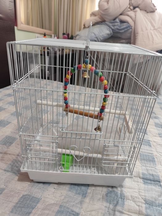 Продаю клетку для попугаев