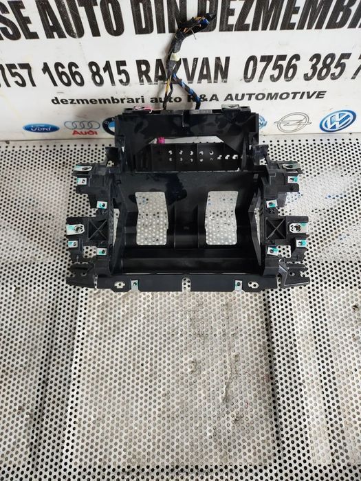 Suport Navigatie Display Range Rover Evoque An 2012-2013-2014-2015-2016-2017-2018-2019 Dezmembrez R