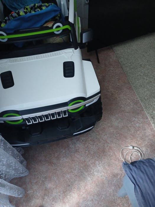 Продам детский элекро мобиль