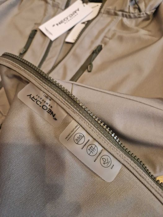 Geaca de ploaie 4F Softshell Neodry 8K waterproof, vant, noua.