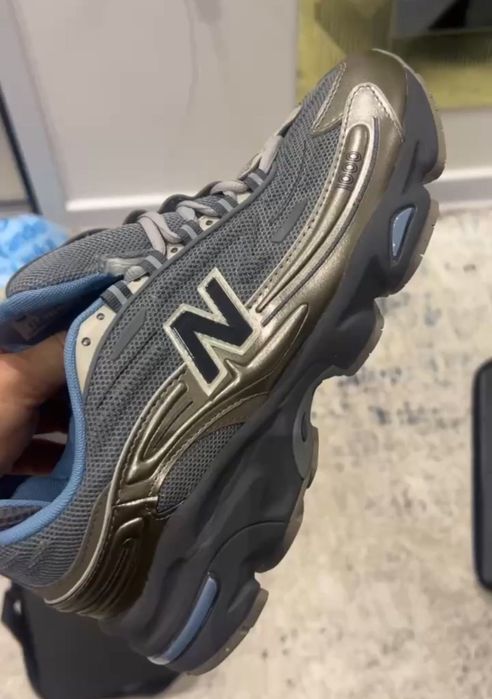 Кроссовки New Balance 1000D