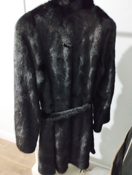 Продам норковую шубу