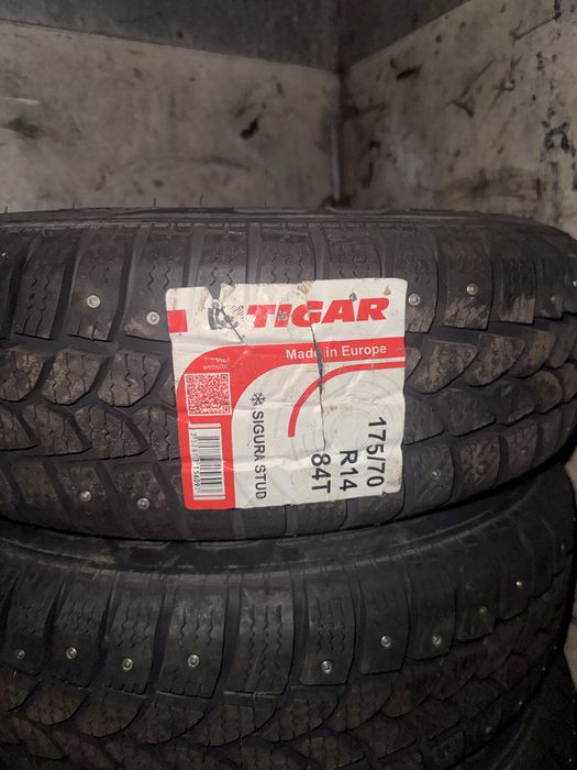 Комплект шипованных резин r14