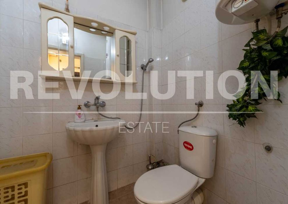 Дава се под наем Тристаен апартамент в Пловдив, Кършияка - 90 кв.м за 450 € - Снимка #9