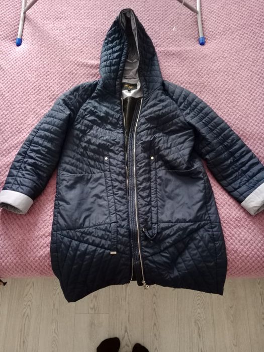 Продаю демисезонную куртку