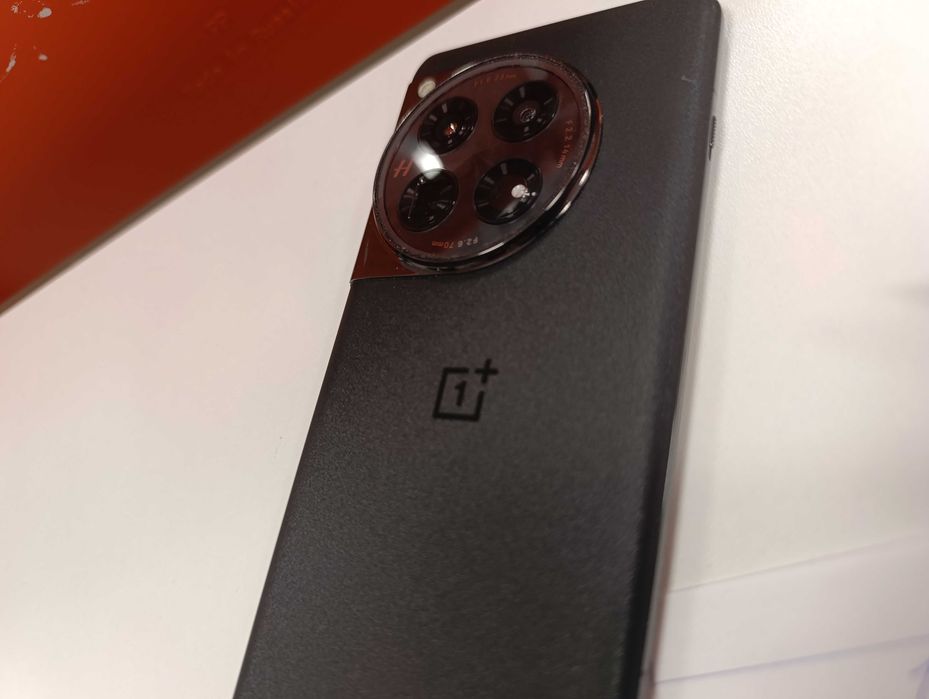 OnePlus 12 индийская версия
