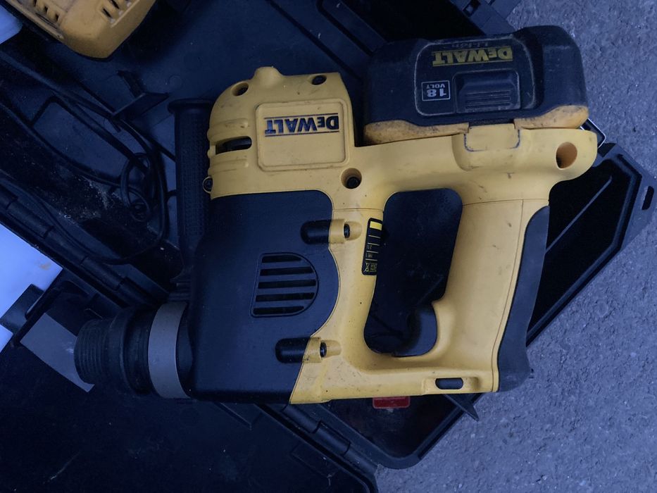 Rotopercutor Dewalt 18V DC212