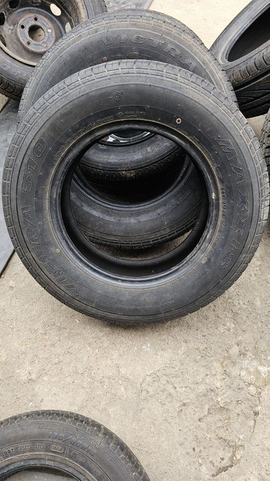 Cauciucuri 205 / 60 R15 _ 195/70 R14 stare perfecta