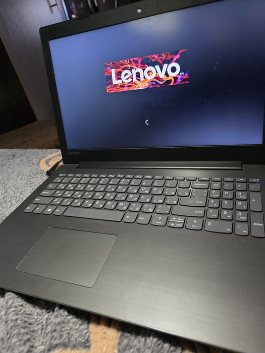 Продам ноутбук Lenovo торг