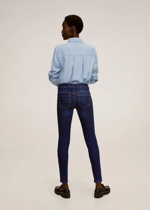 Повдигащи дънки MANGO Kim с кройка Skinny