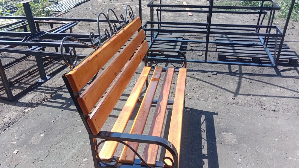 Скамейки уличные