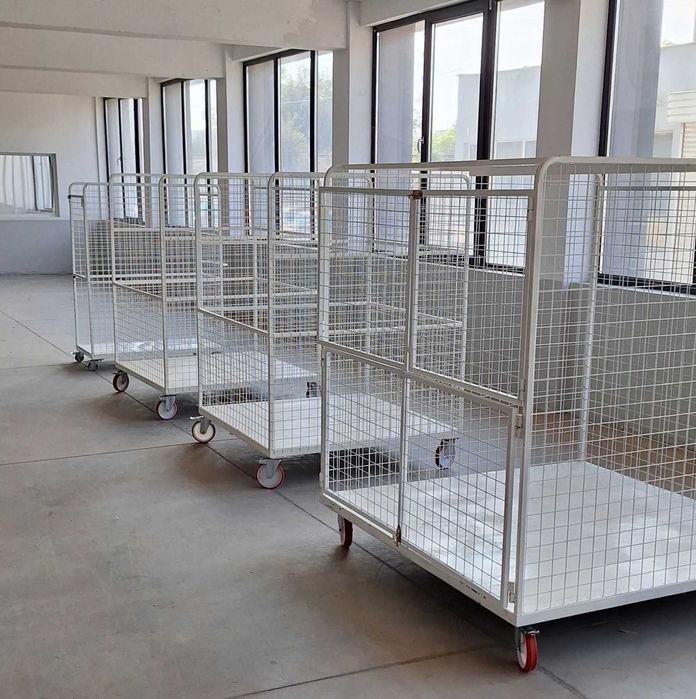 Метална количка кош с решетки на колела – голям размер