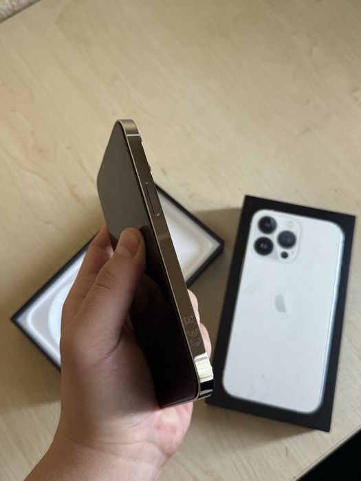 iPhone 13 Pro 256GB. 82% . В Идеале! 10/10.