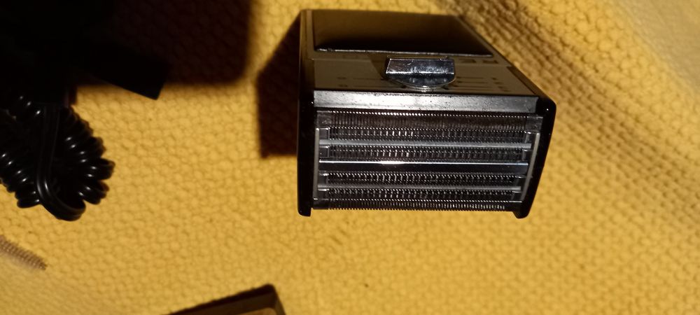 Електрическа самобръсначка