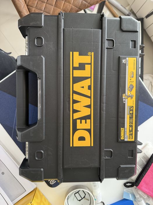 Dewalt DCD796 ударен винтоверт + куфар
