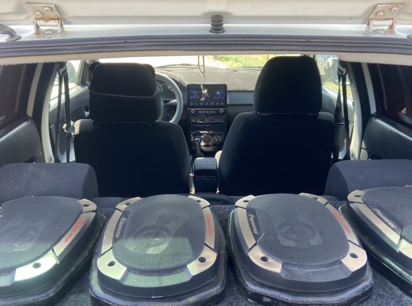 приора машина хэчбек