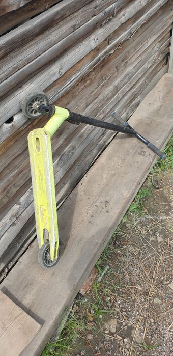 Продам трюковой самокат (металл, алюминий)